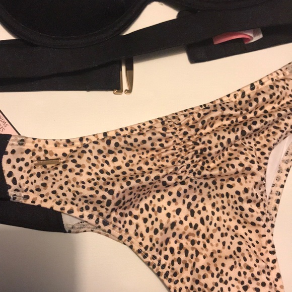 Victoria’s Secret Banded hottie halter New - Picture 7 of 8